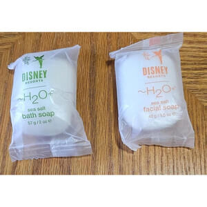 2 Disney Resorts Hotel Facial & Bath Soaps H20    Sea Salt- New